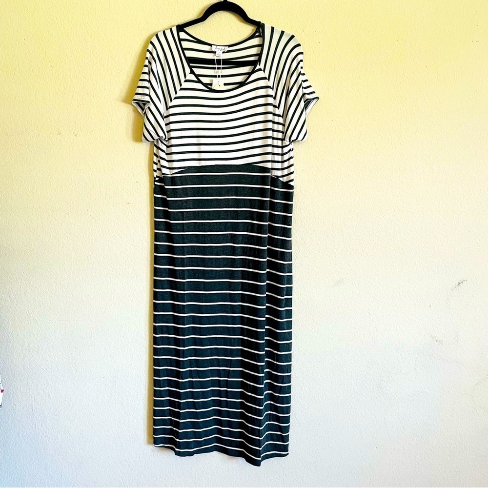 New Daisy island maxi t shirt dress L gray black white striped stretch casual